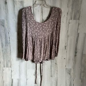 W1- purple floral pattern blouse sugar fox medium med m